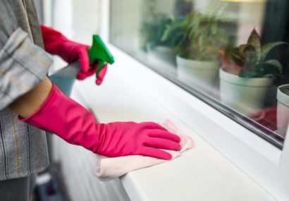 Cleaning window frames